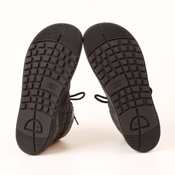 Lang.S by Tikki Granite Black barefoot unisex saapad